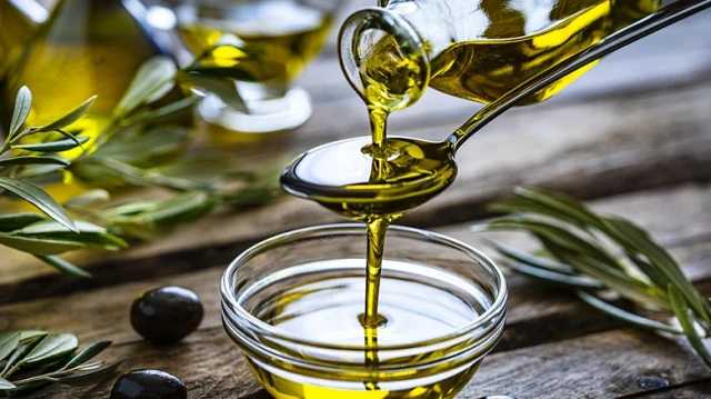 BLENDED OLIVE OIL 10% VIRGIN OLIVE OIL-90% SUNFLOWER OIL 1 LT PET for export only